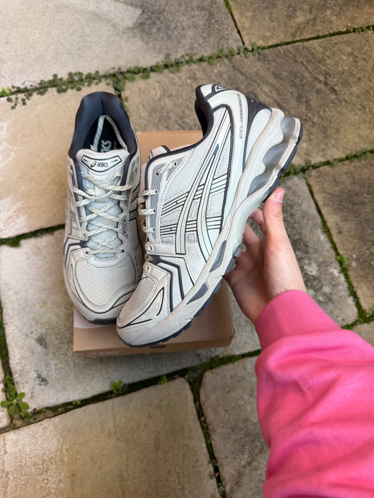 GEL-KAYANO 14 EARTHENWARE “White Sage/Graphite Grey” US11 Men’s