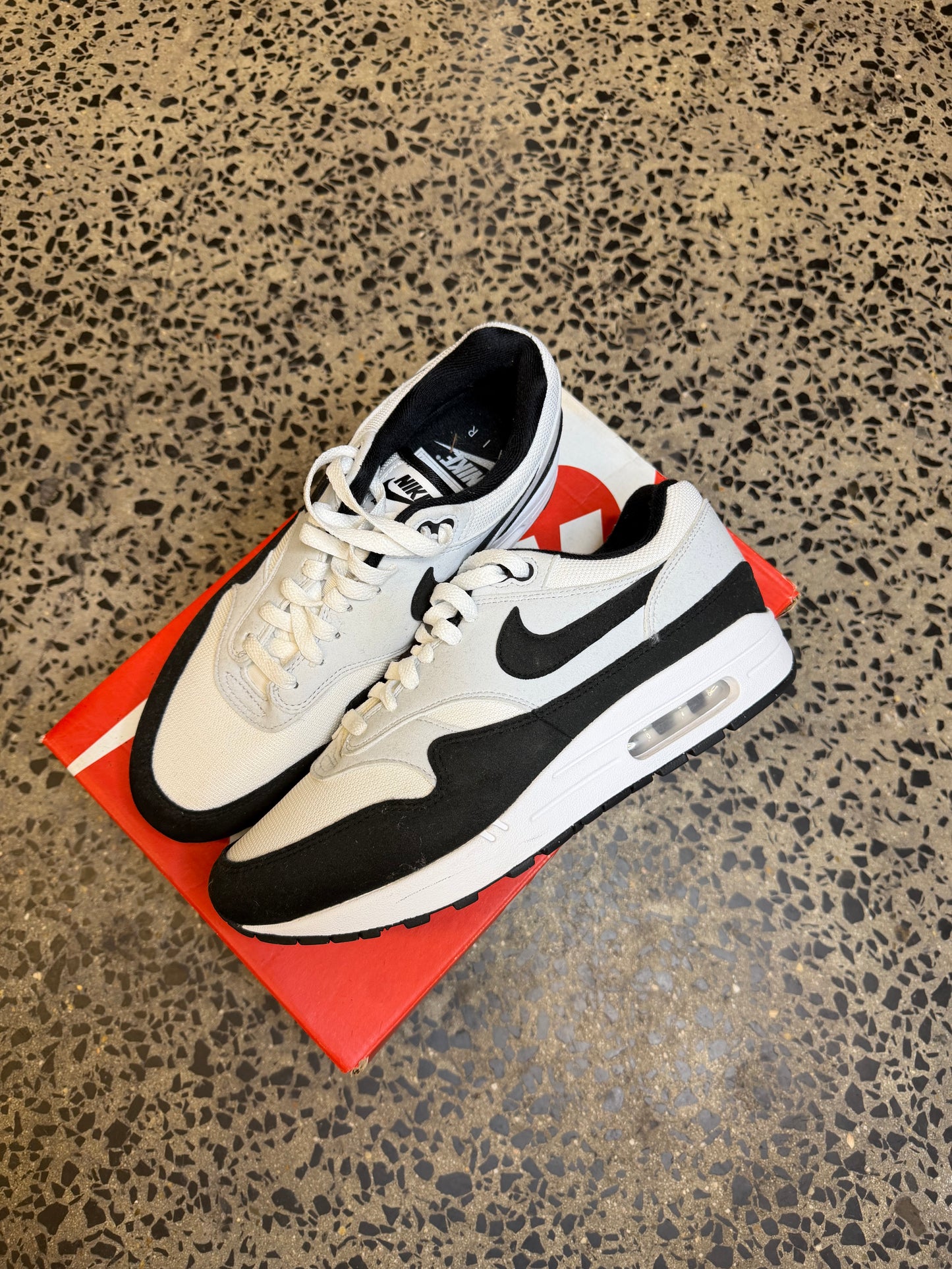 Nike Air Max 1 Panda US9.5 Men's