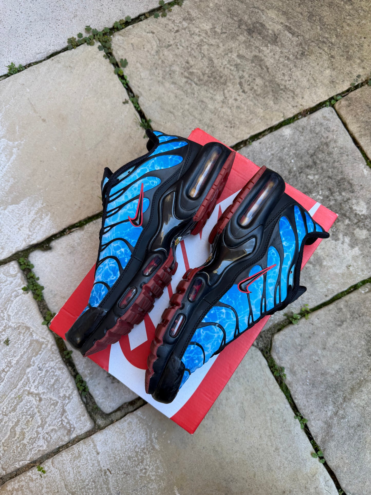 Nike Air Max Plus "Shark" US10 Men's