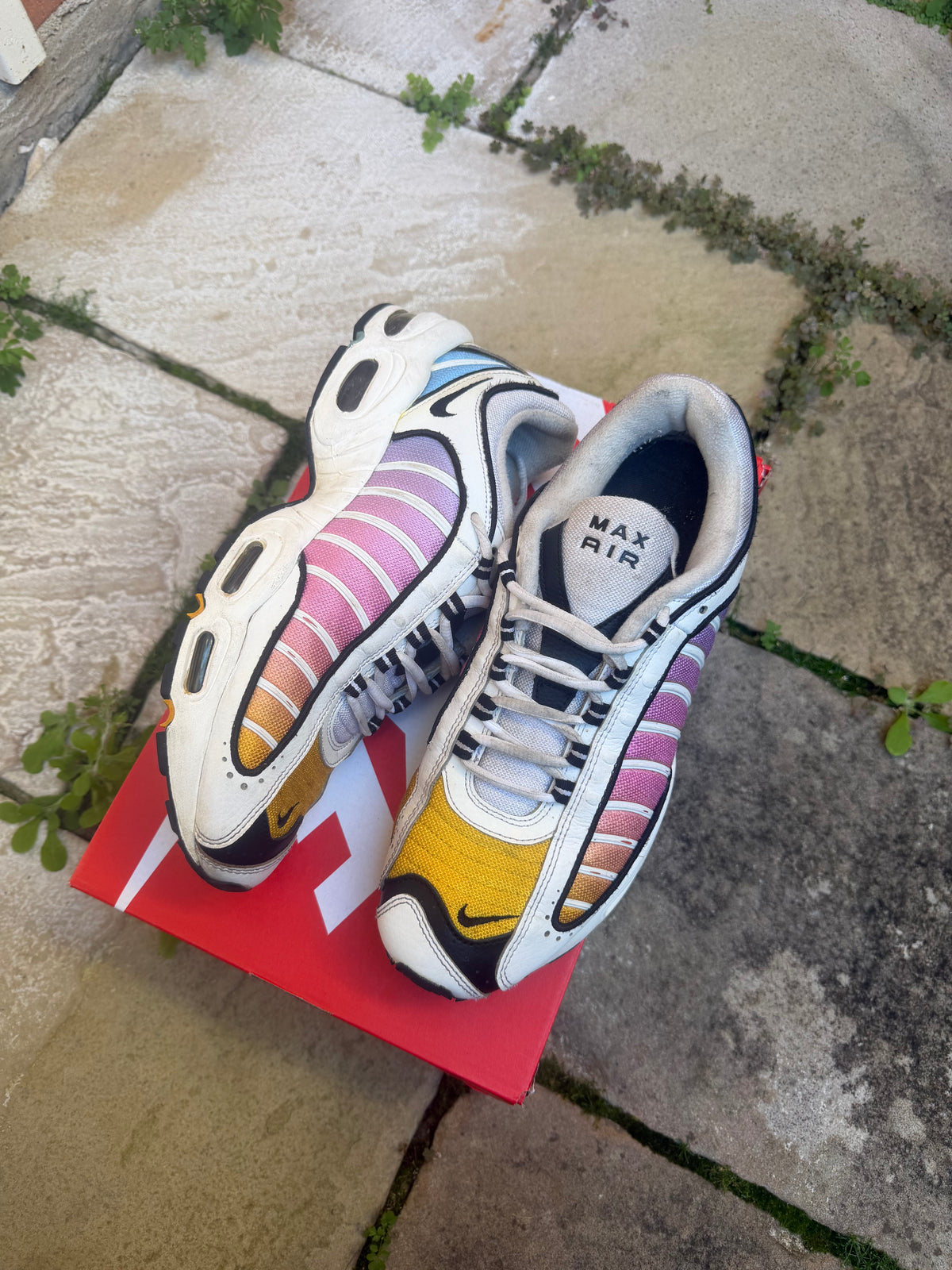 Nike Tailwind 4 “Rainbow” US12 Women’s / 10.5 Men’s