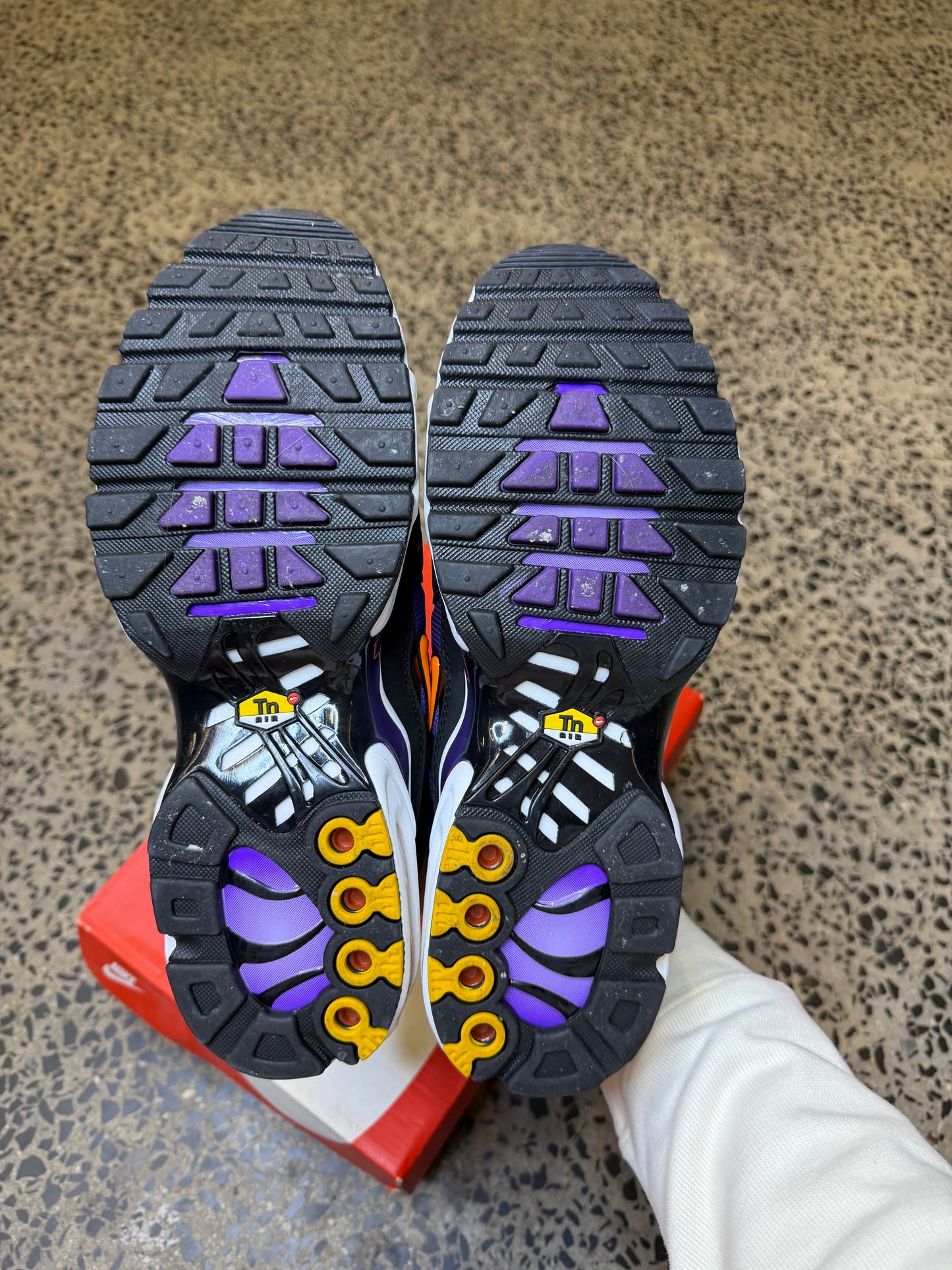 Nike Air Max Plus Purple Volt US9.5 Mens