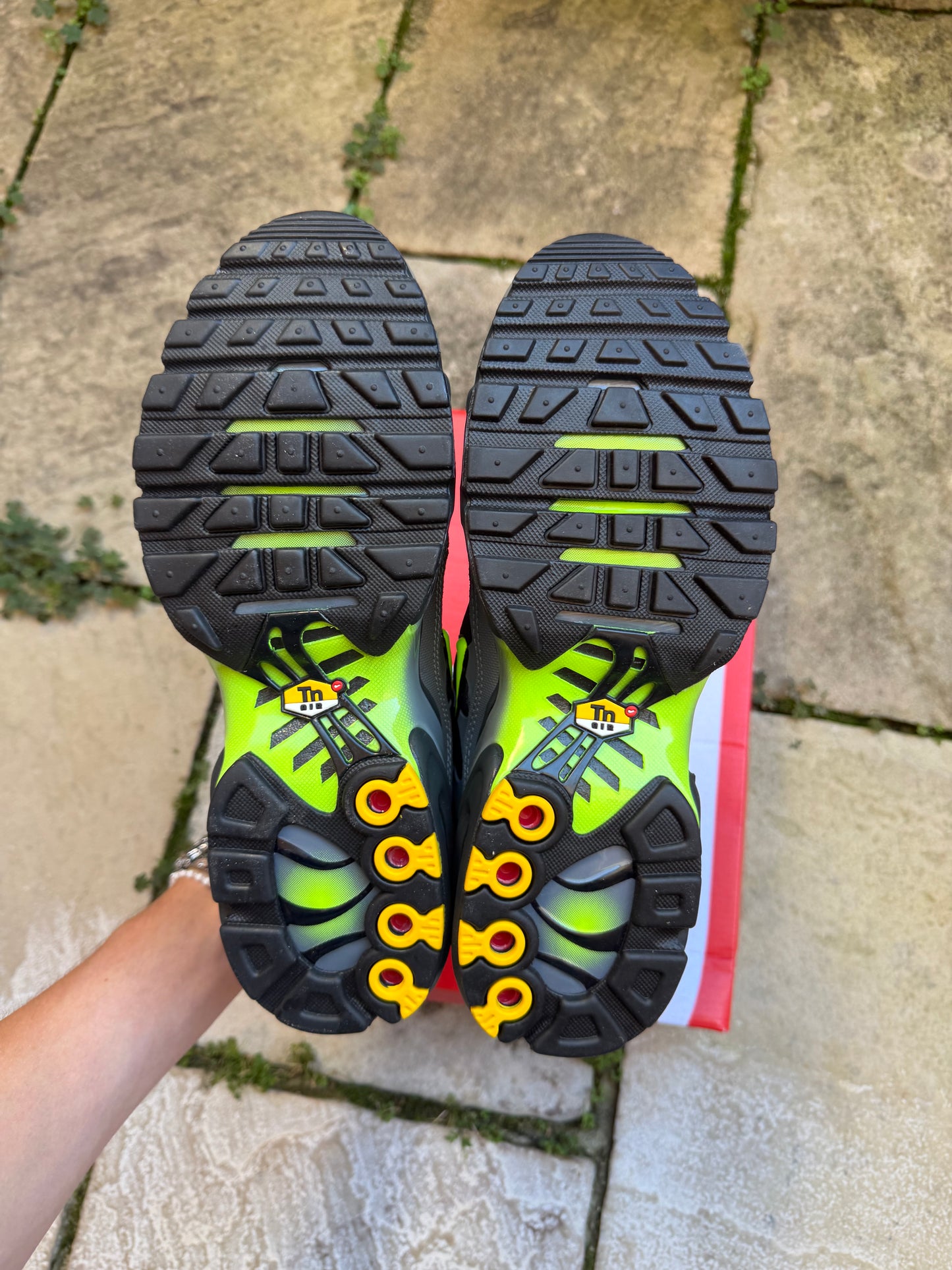 Nike Air Max Plus "Smoke Grey Volt" US8 Men's