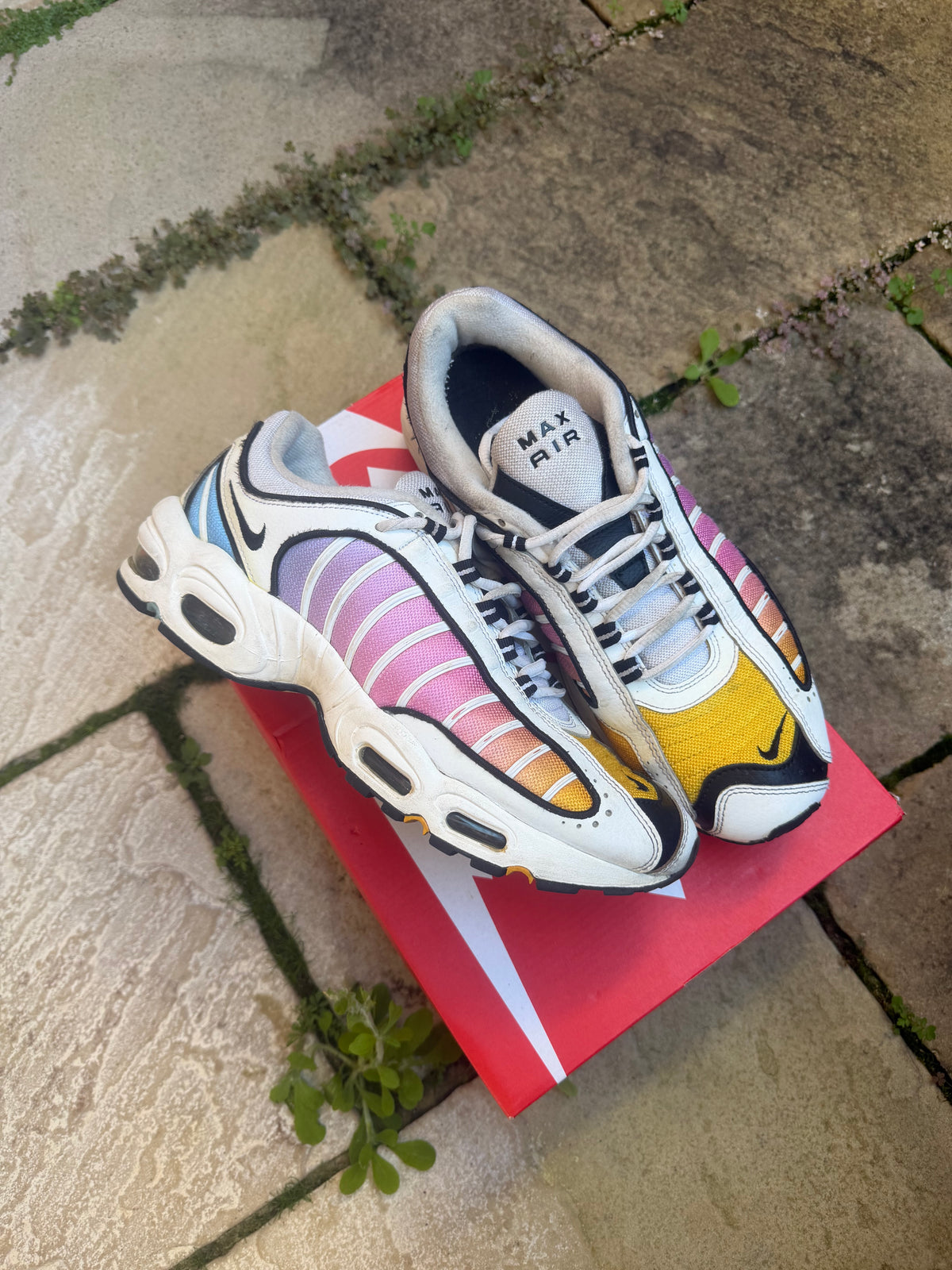 Nike Tailwind 4 “Rainbow” US12 Women’s / 10.5 Men’s
