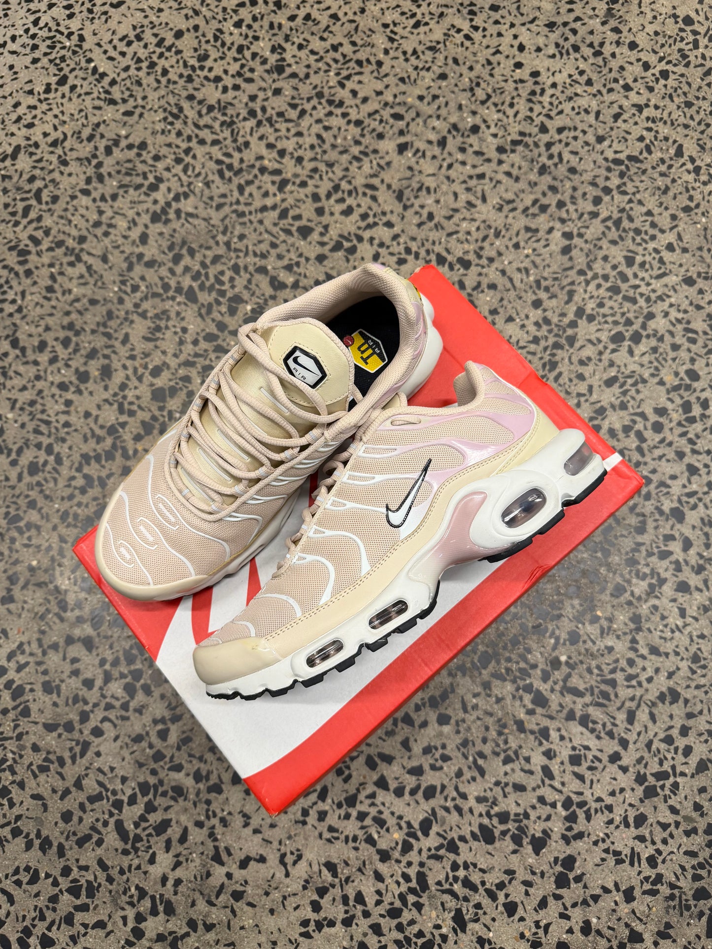 Nike Air Max Plus "Sanddrift Pink Oxford" US10 Women's/ 8.5 Men's