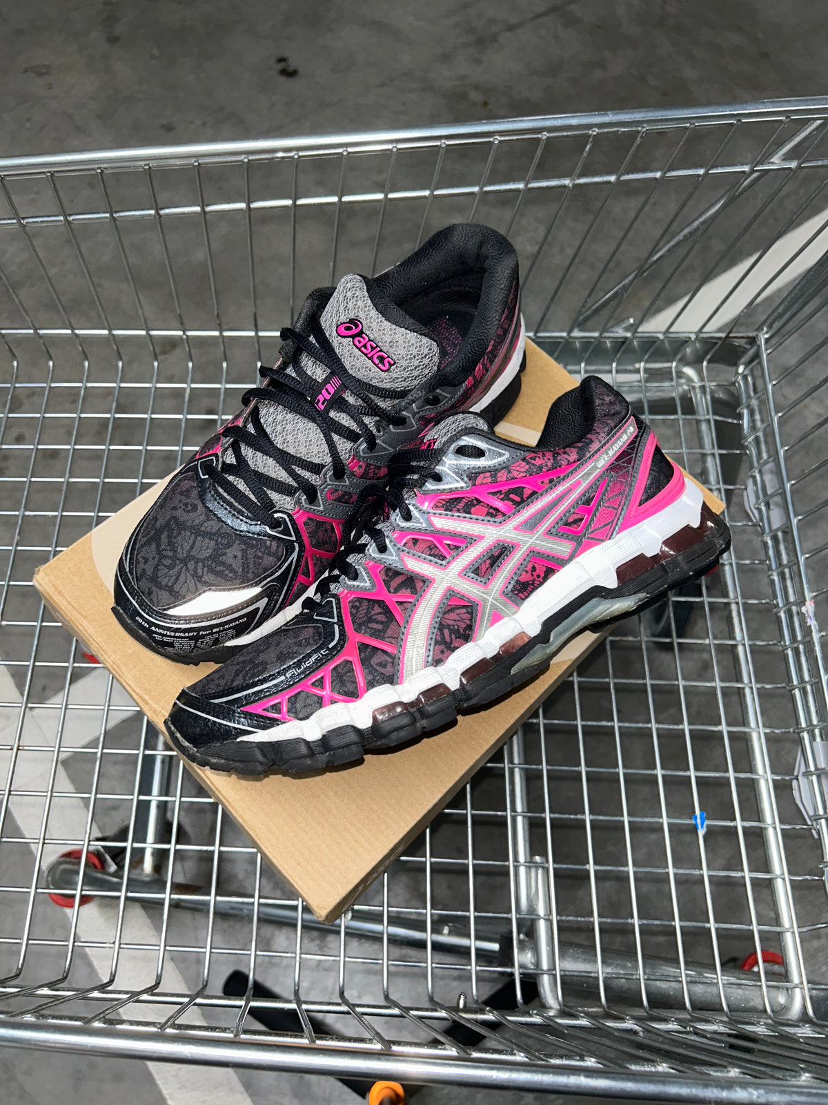 ASICS Gel Kayano 20 Swarms US11 Women's / US9.5 Men's