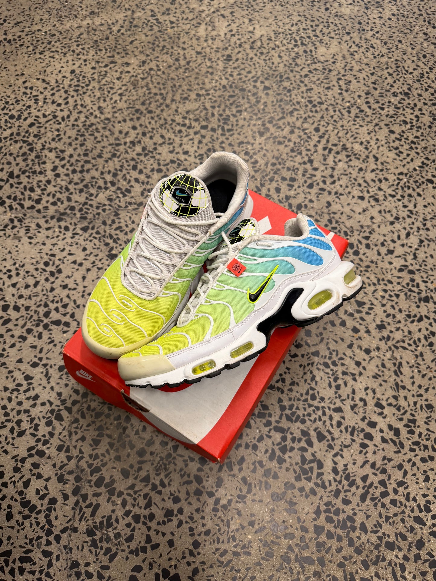 Nike Air Max Plus Worldwide’s US10.5 Men’s