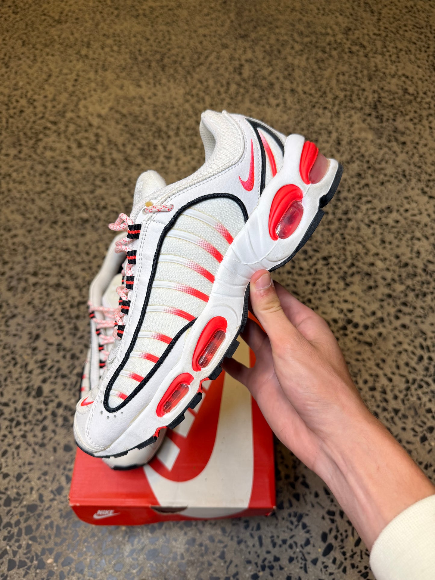 Nike Tailwind 4 White Laser Crimson Men’s US9.5