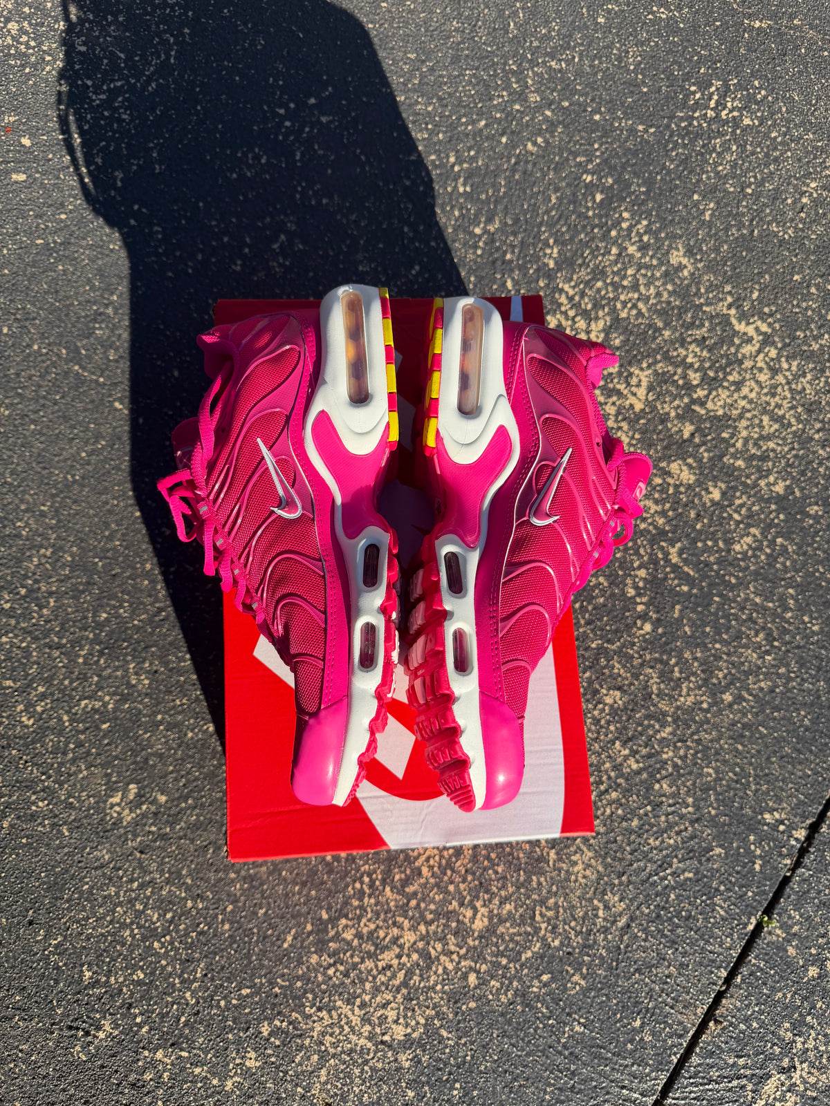 Nike Air Max Plus "Hot Pinks" US9 Women's