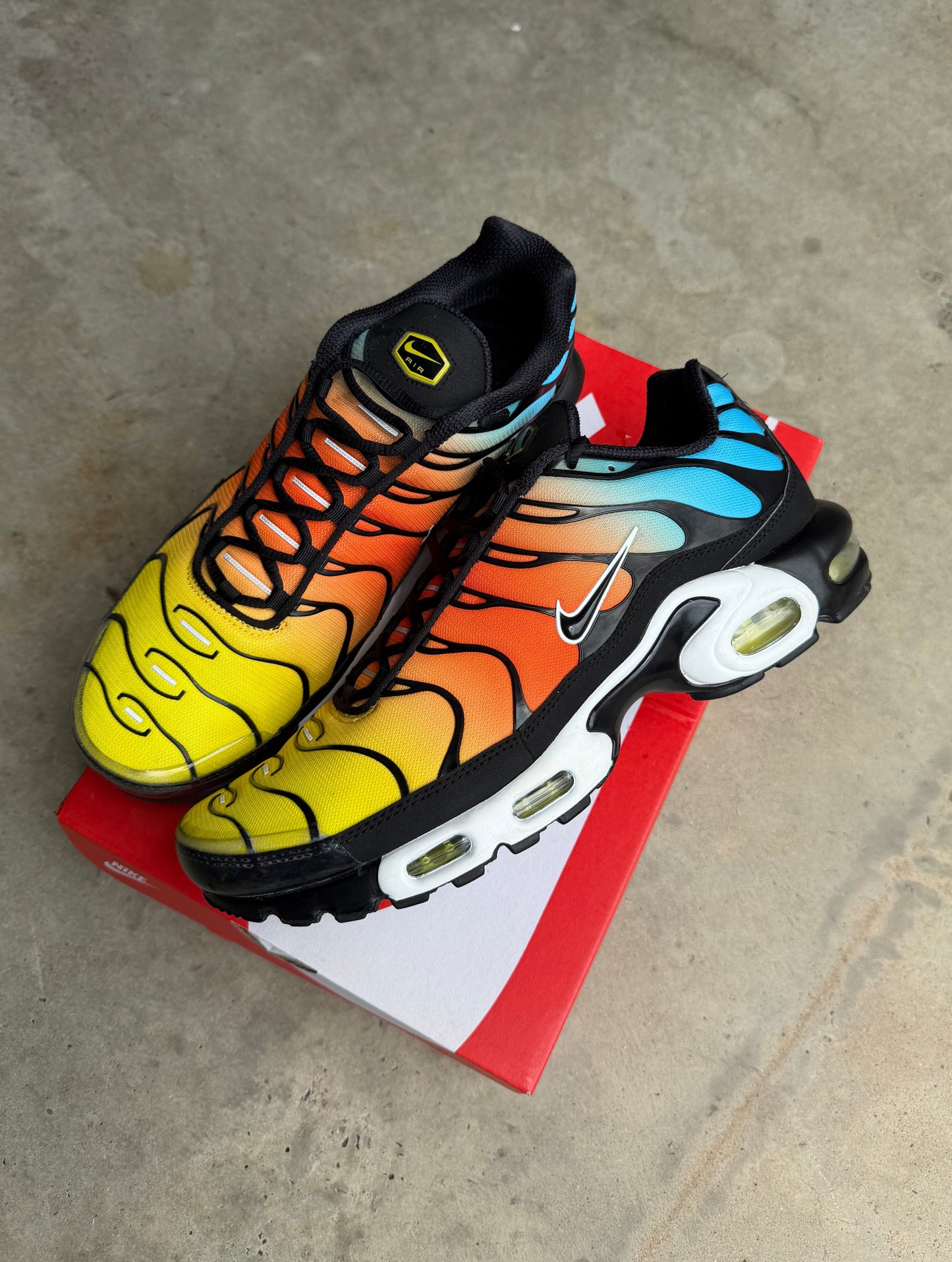Nike Air Max Plus Tropical Gradient US11 Men’s
