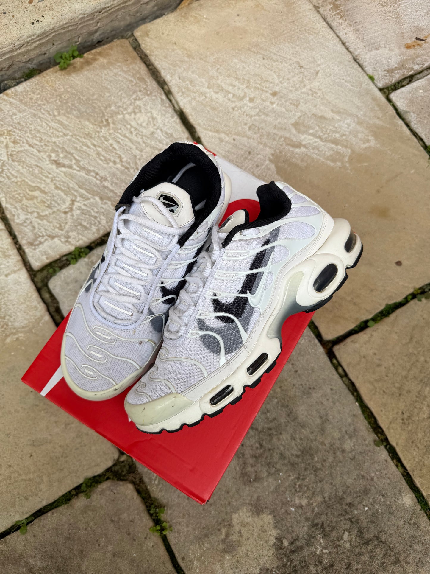 Nike Air Max Plus 'Spray Paint Swoosh" US9 Men's