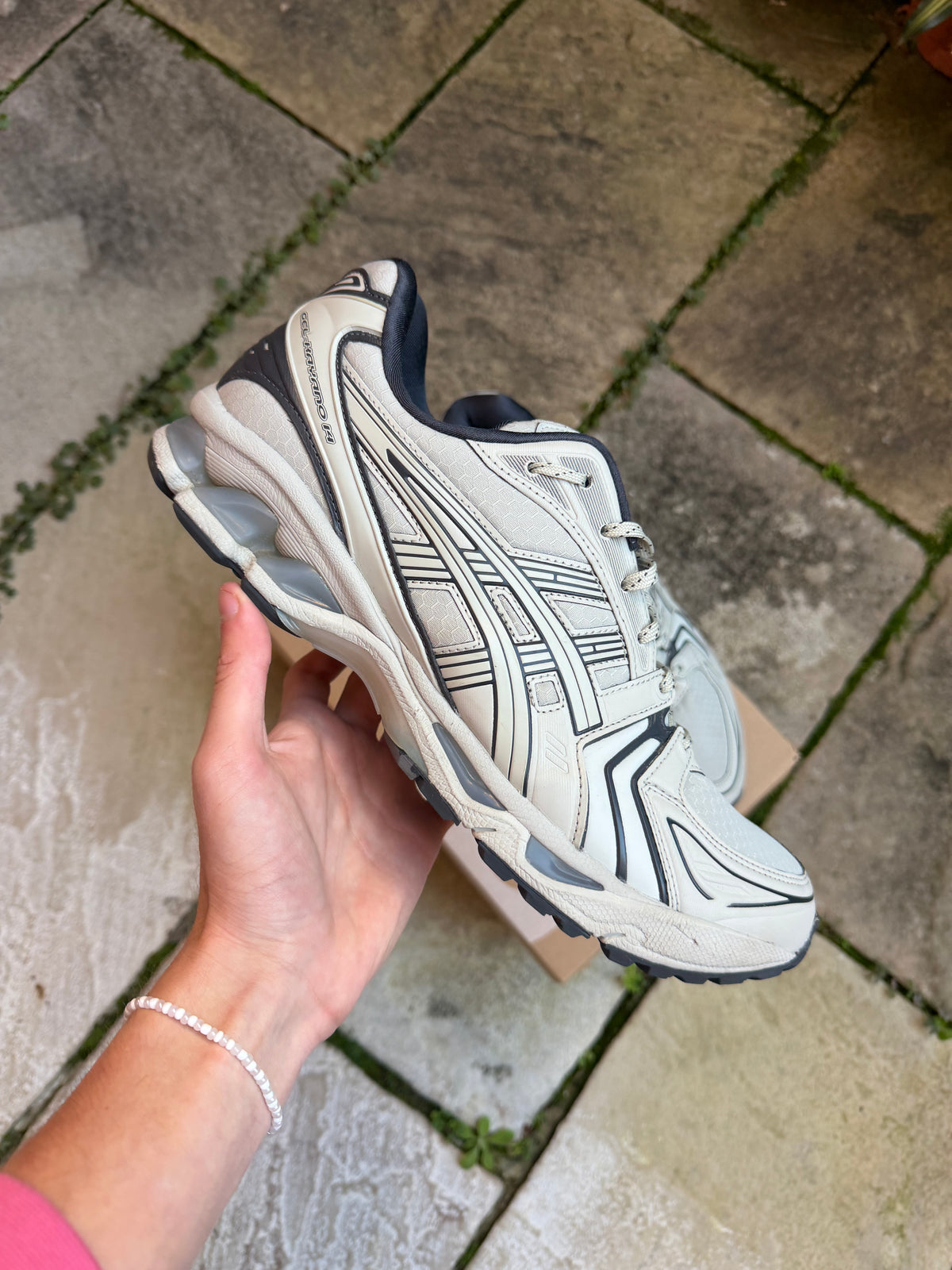GEL-KAYANO 14 EARTHENWARE “White Sage/Graphite Grey” US11 Men’s