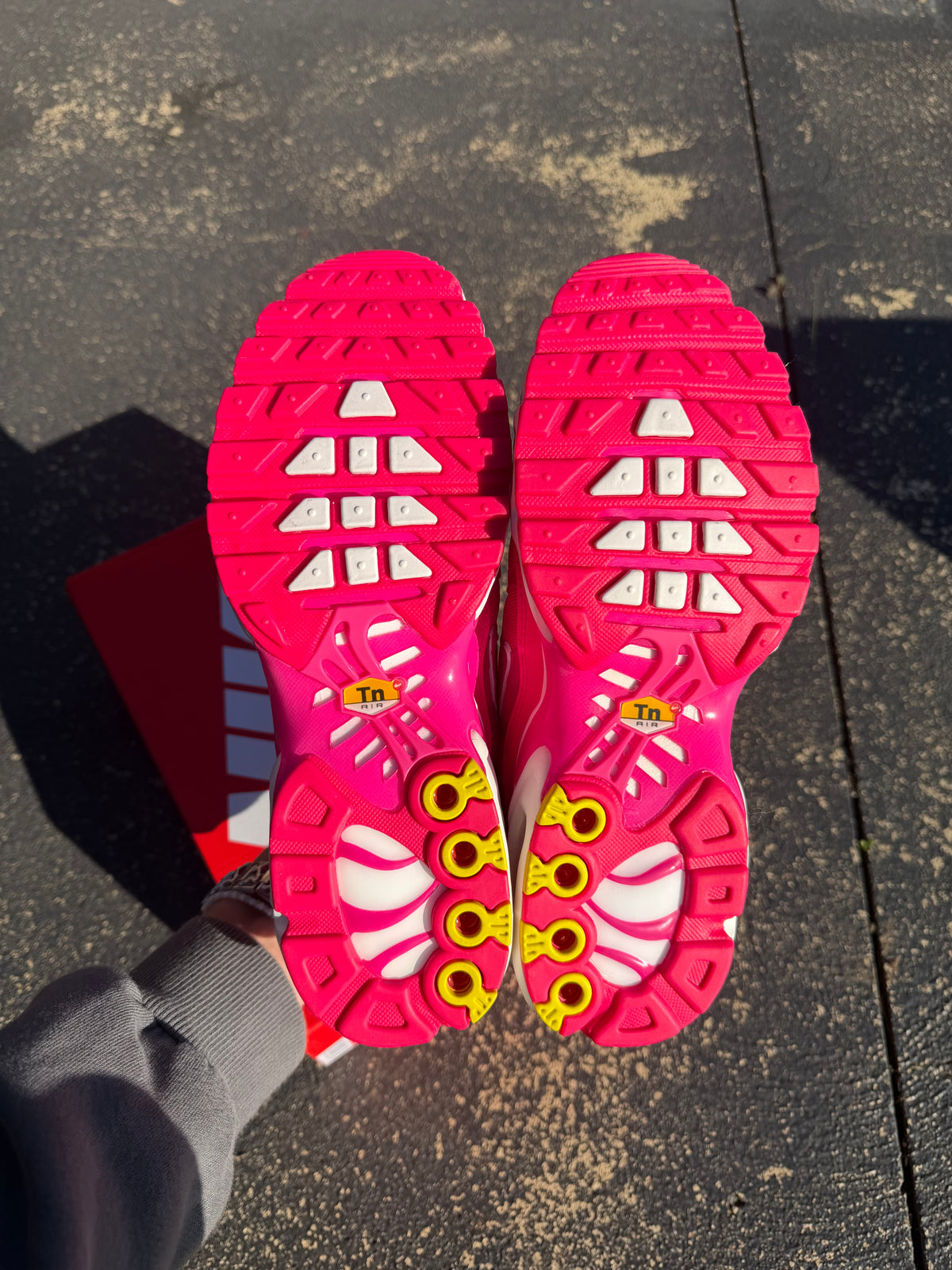 Nike Air Max Plus "Hot Pinks" US9 Women's