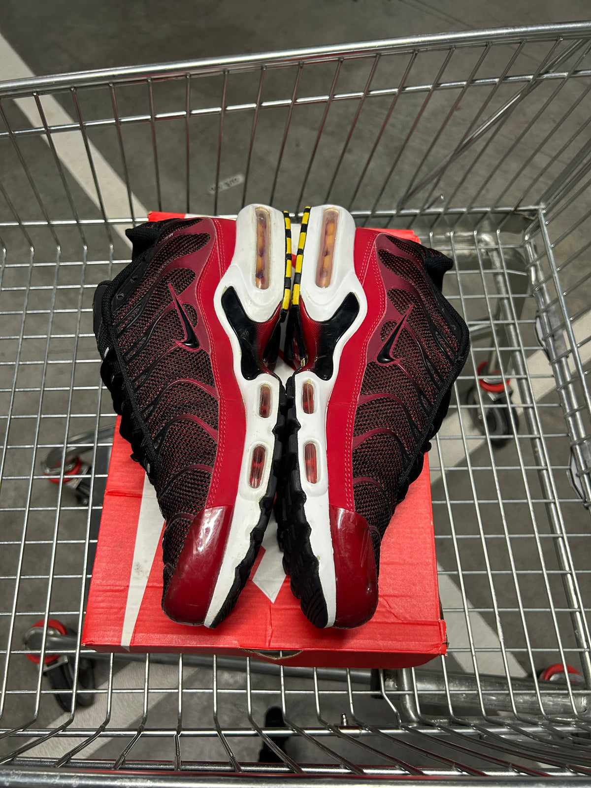 Nike Air Max Plus Red Black US10.5 Men’s