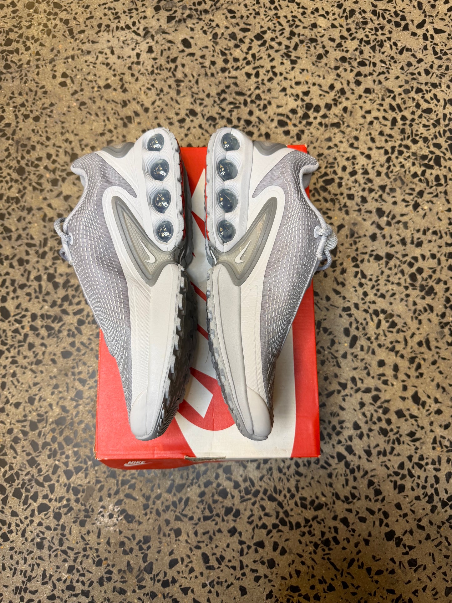 Nike Air Max DN Wolf Grey US9.5