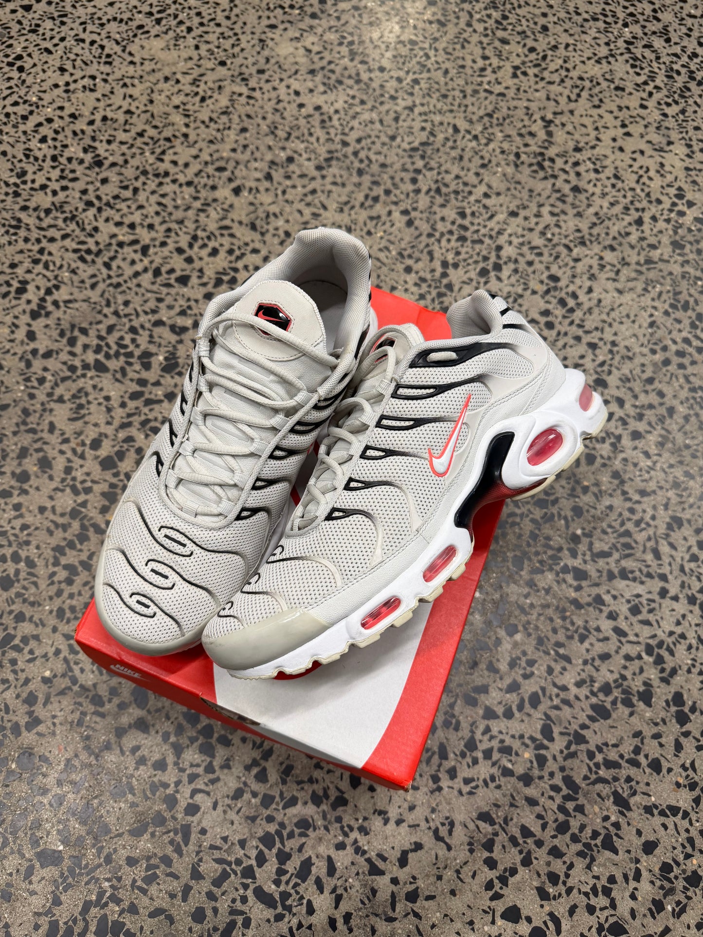 Nike Air Max Plus "Light Bone" US10.5 Men's