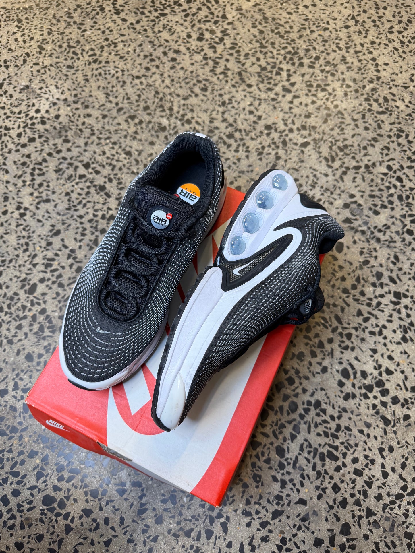 Nike Air Max DN Black/White US9.5 Men's