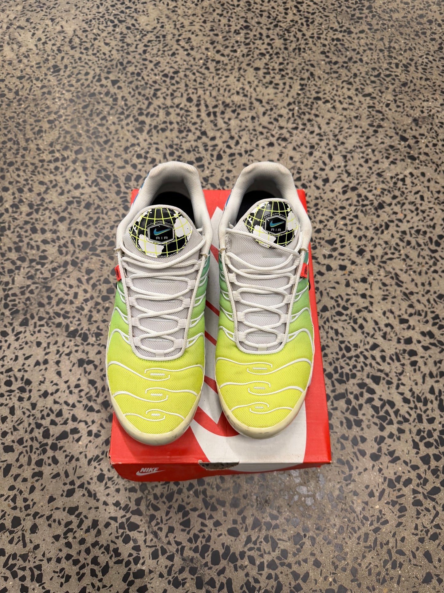 Nike Air Max Plus Worldwide’s US10.5 Men’s