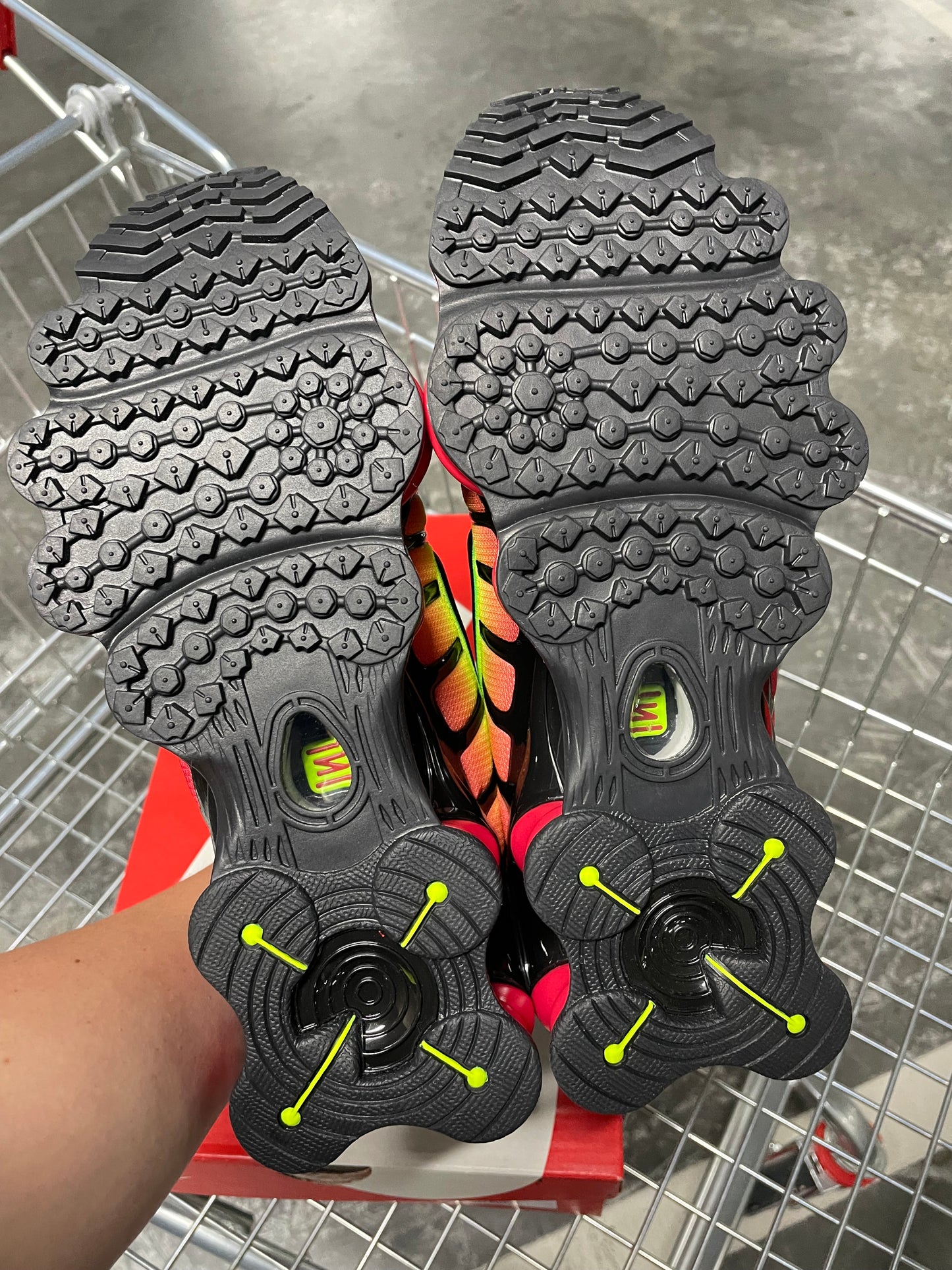 Nike Shox TL Volt Fire Red US11 Women’s / 9.5 Men’s