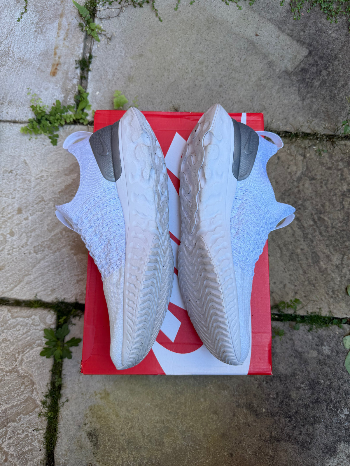 Nike Phantom React V2 “Triple White” US11 Women’s /9.5 Men’s