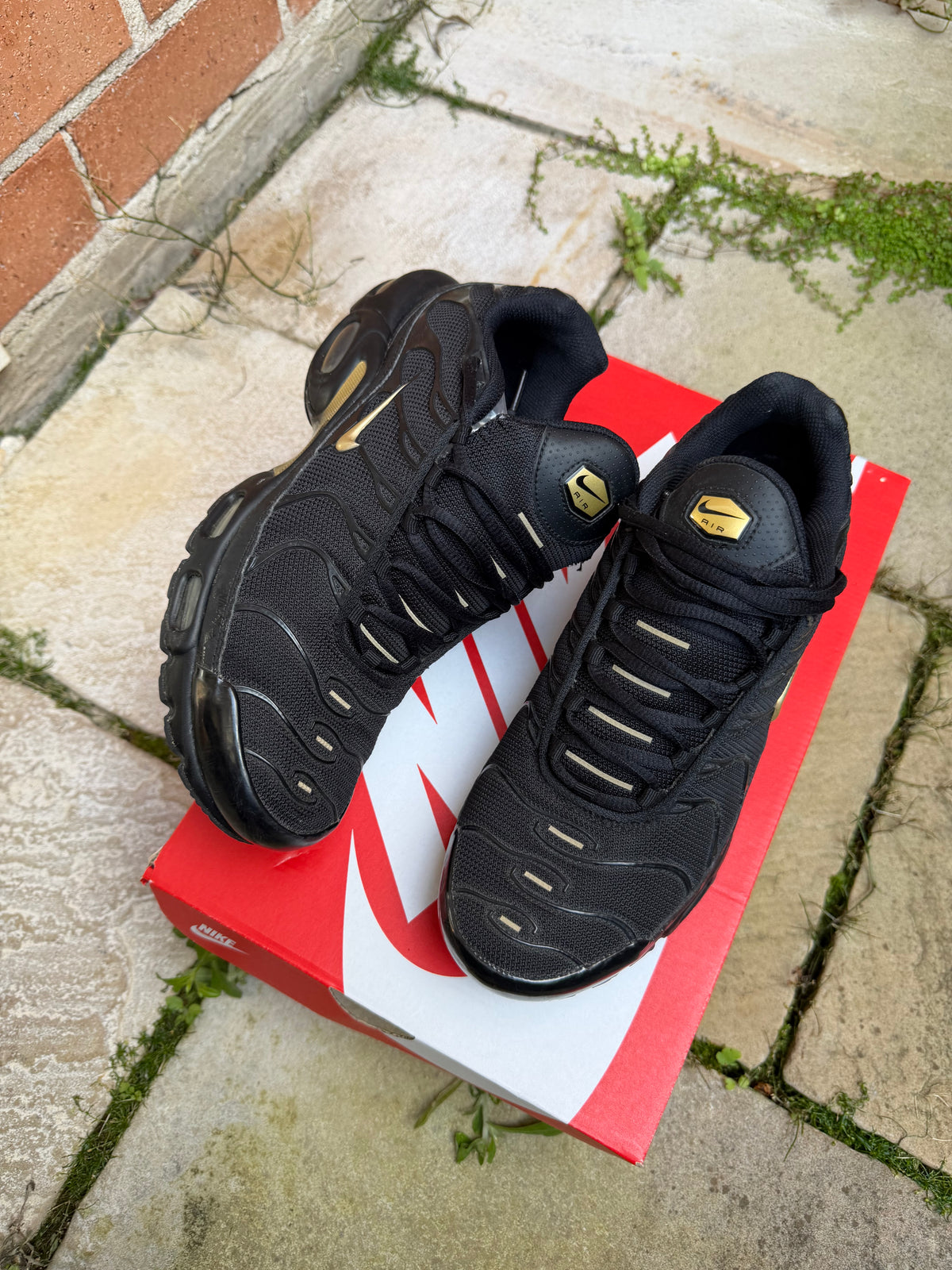 Nike Air Max Plus “Black University Gold” US9 Men’s