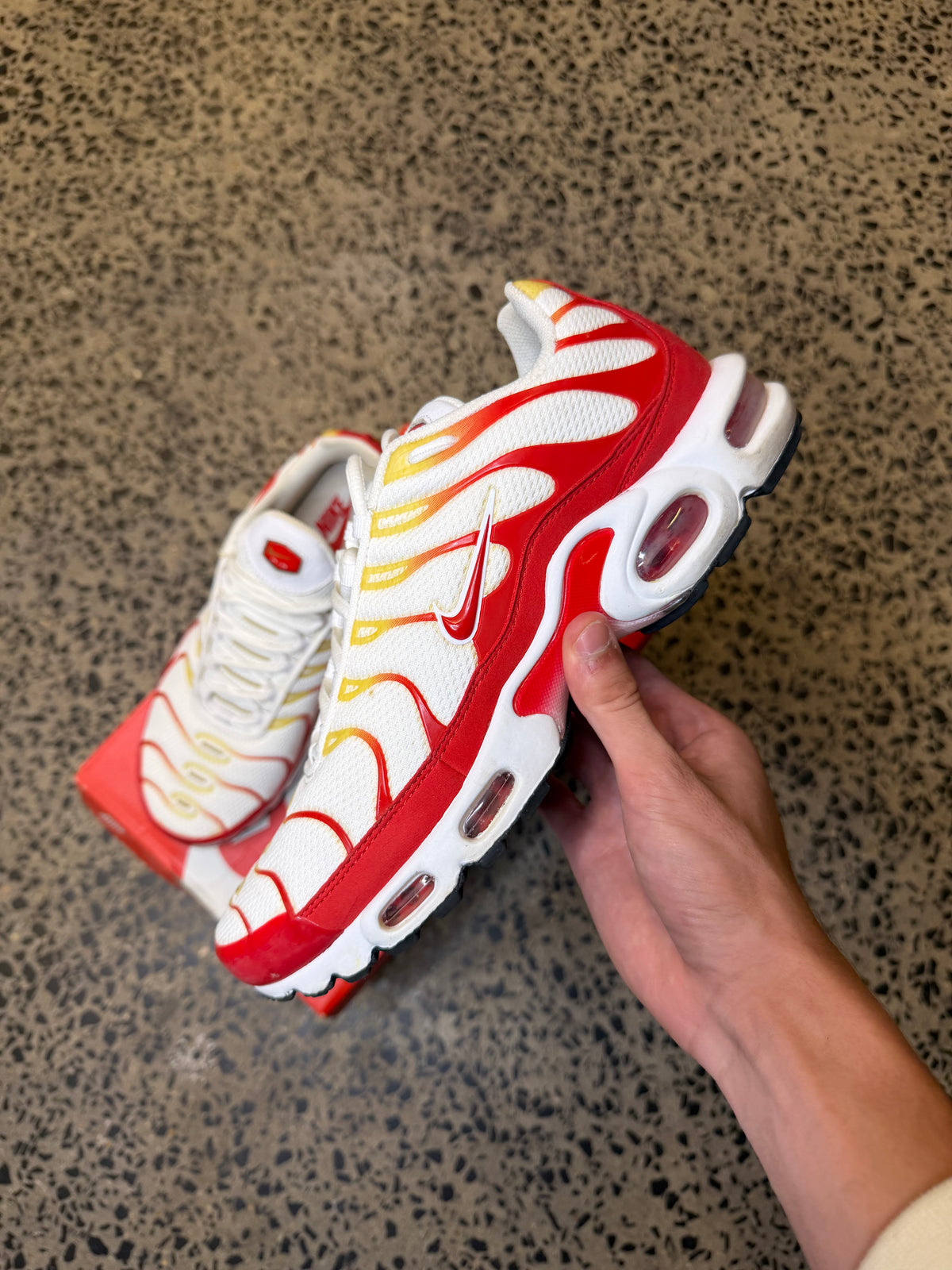 Nike Air Max Plus "Arsenal" Men's US9.5