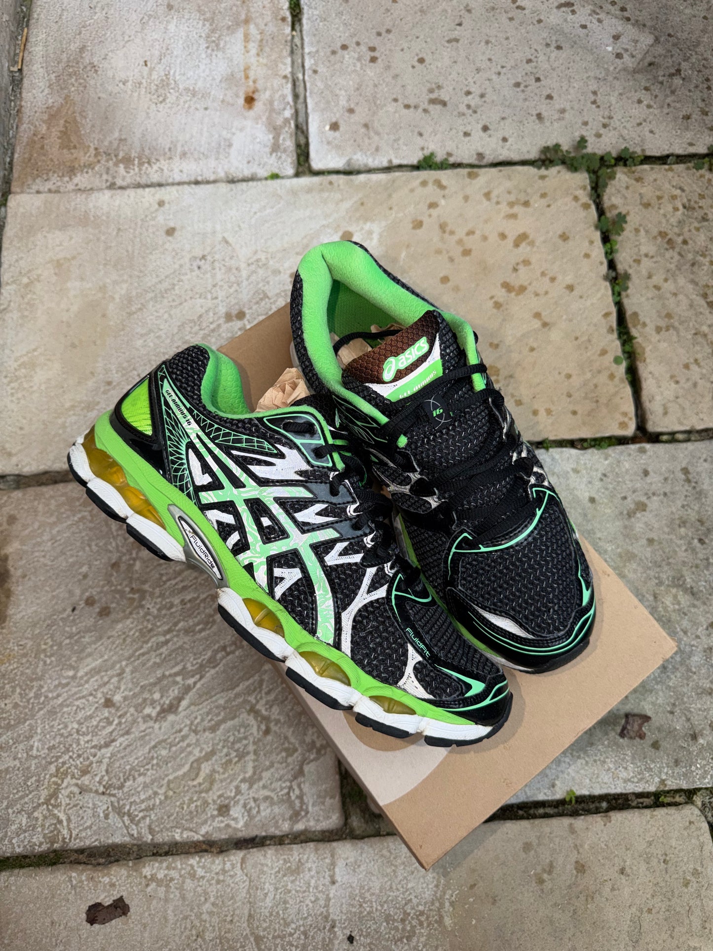 ASICS Gel Nimbus 16 "Volt Green Liteshows" US10.5 Men's