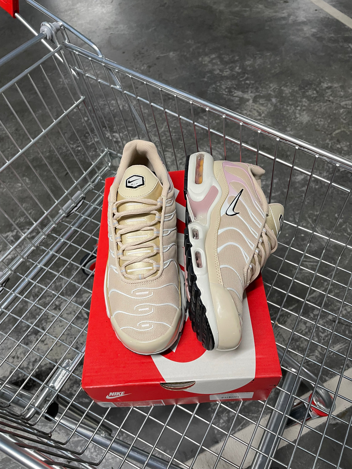 Nike Air Max Plus Sandrift US11W / 9.5 Men’s