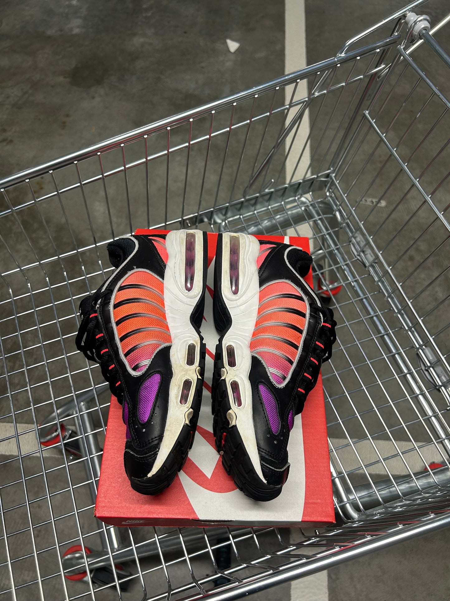 Nike Tailwind 4 Suns Men’s US9