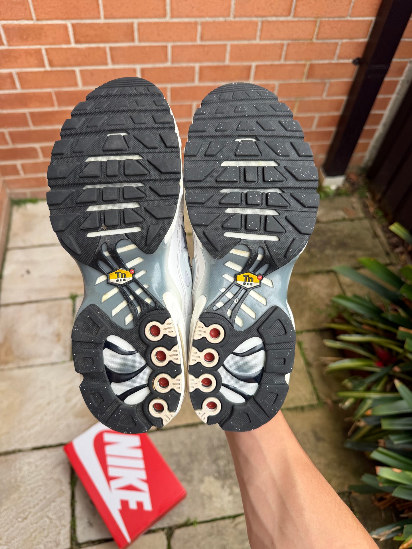 Nike Air Max Plus 'Spray Paint Swoosh" US9 Men's