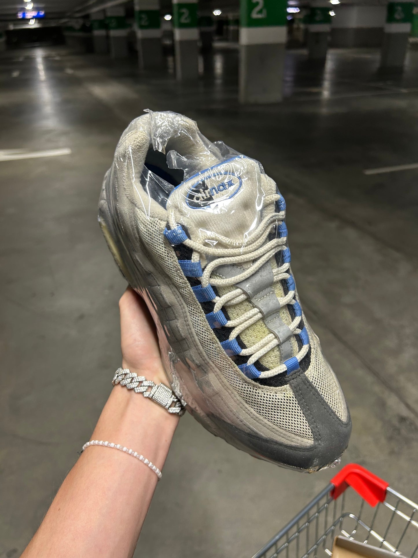 Nike Air Max 95 Black/ Blue crystal (2002) US9.5 men’s