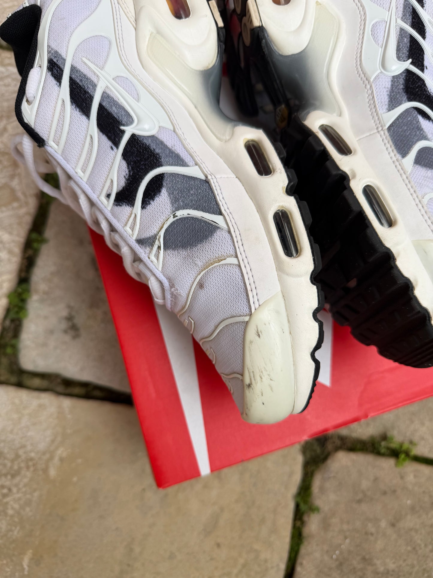 Nike Air Max Plus 'Spray Paint Swoosh" US9 Men's