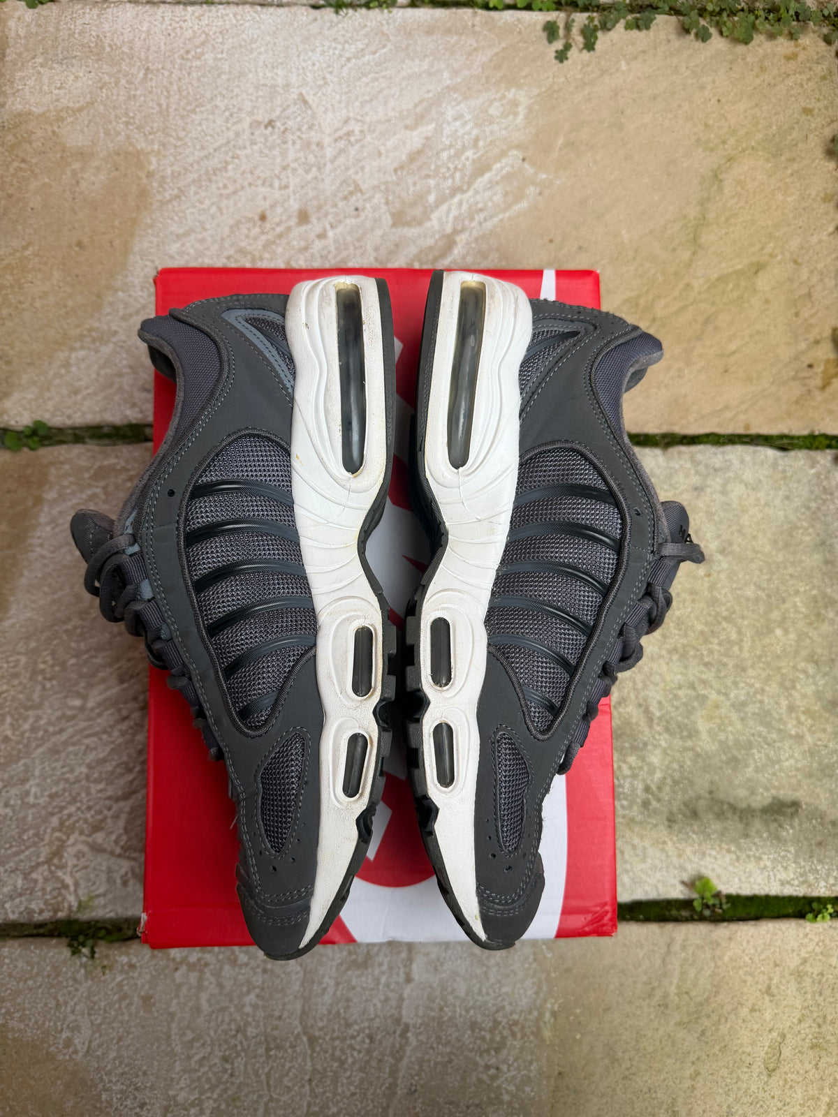 Nike Air Max Tailwind 4 “Iron Grey”