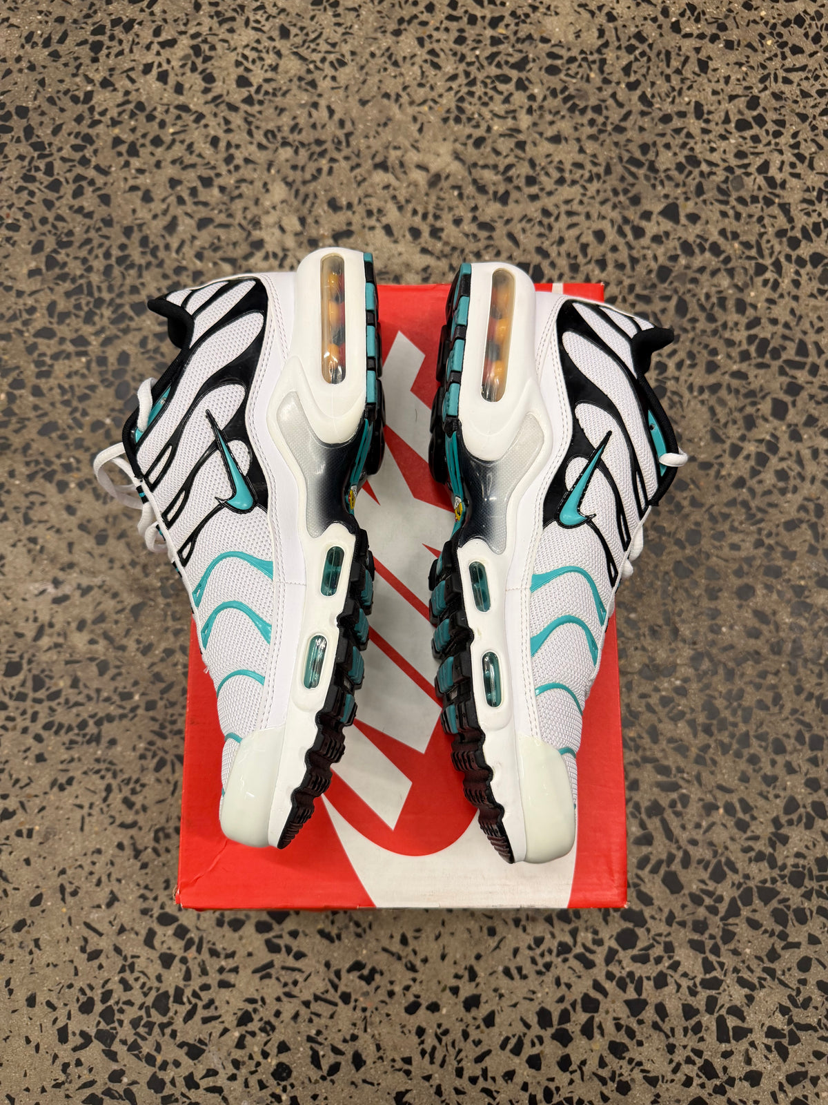 Nike Air Max Plus “Tiffany/Hyper Jade” US9 Men’s