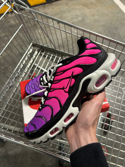 Nike Air Max Plus Dusks Women’s 10 / Men’s 8.5-9