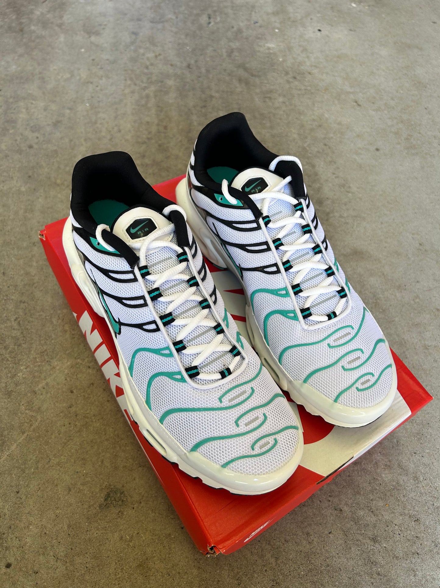 Nike Air Max Plus Tiffany Hyper Jade US12 Men’s