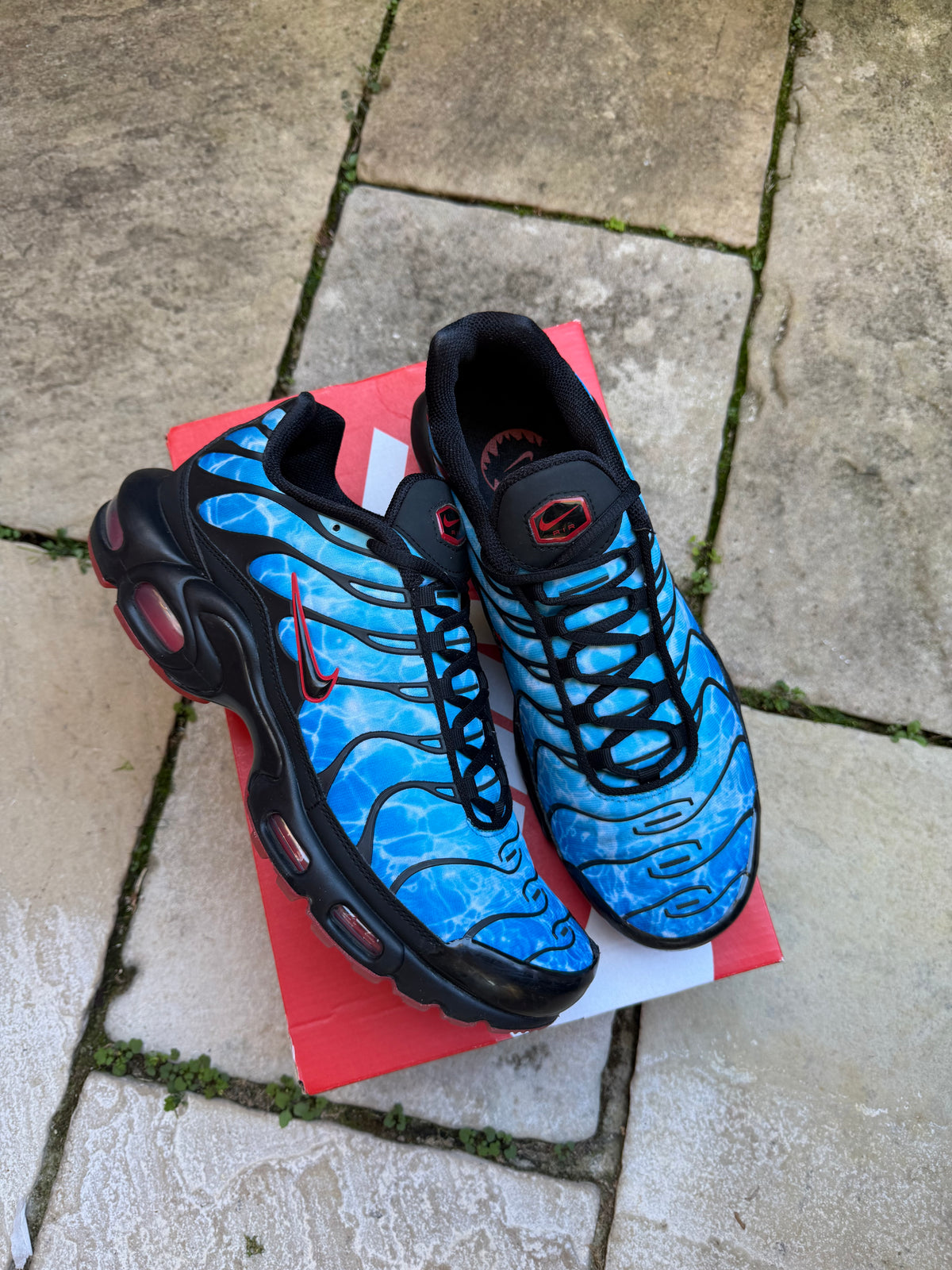 Nike Air Max Plus "Shark" US10 Men's