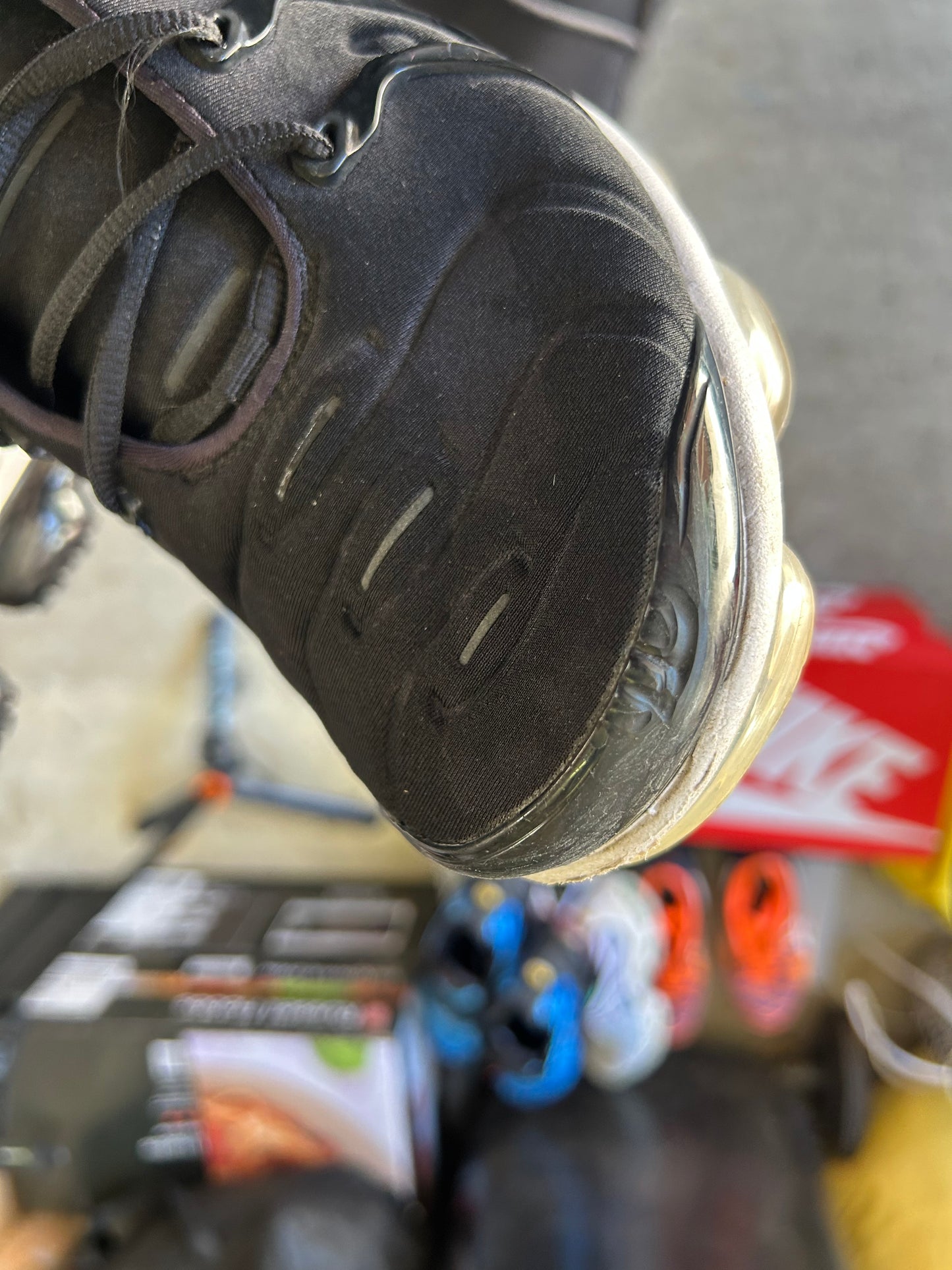 Nike Vapor Max Plus Black/ White US10 Men’s