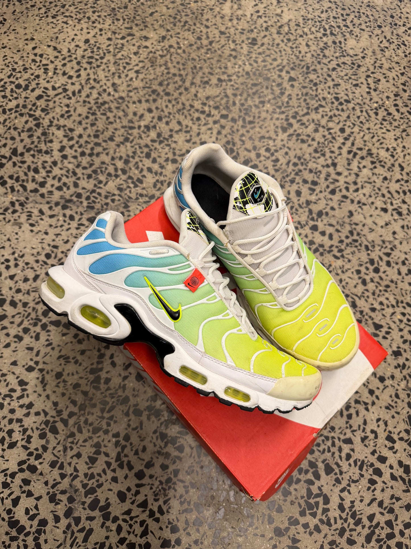 Nike Air Max Plus Worldwide’s US10.5 Men’s