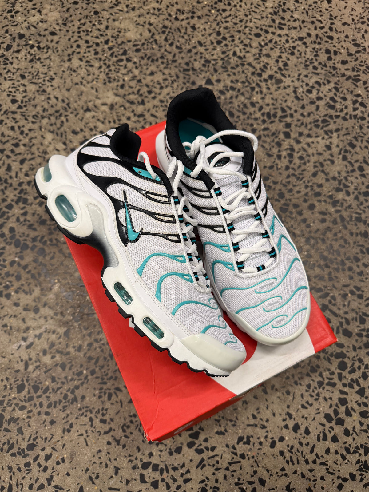 Nike Air Max Plus “Tiffany/Hyper Jade” US9 Men’s
