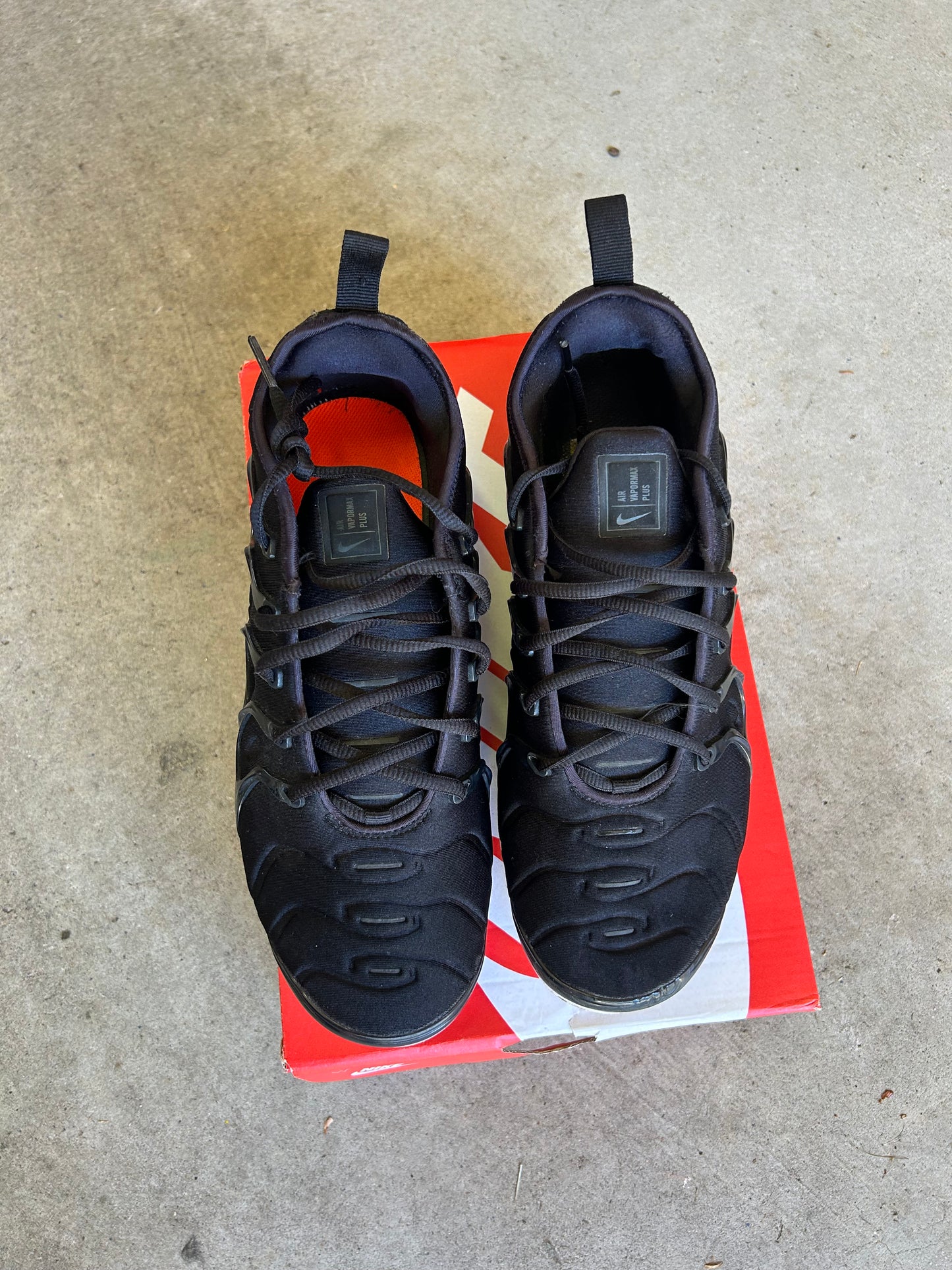 Nike Vapor Max Plus Black/ White US10 Men’s