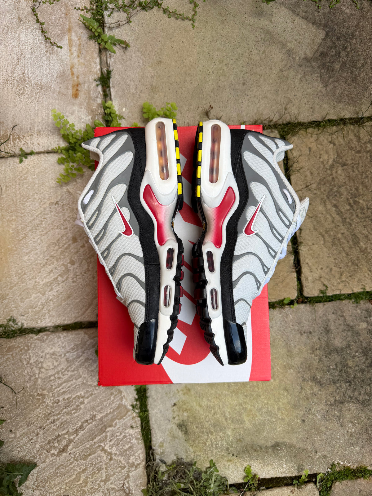 Nike Air Max Plus “Photon Dust” US10.5 Men’s