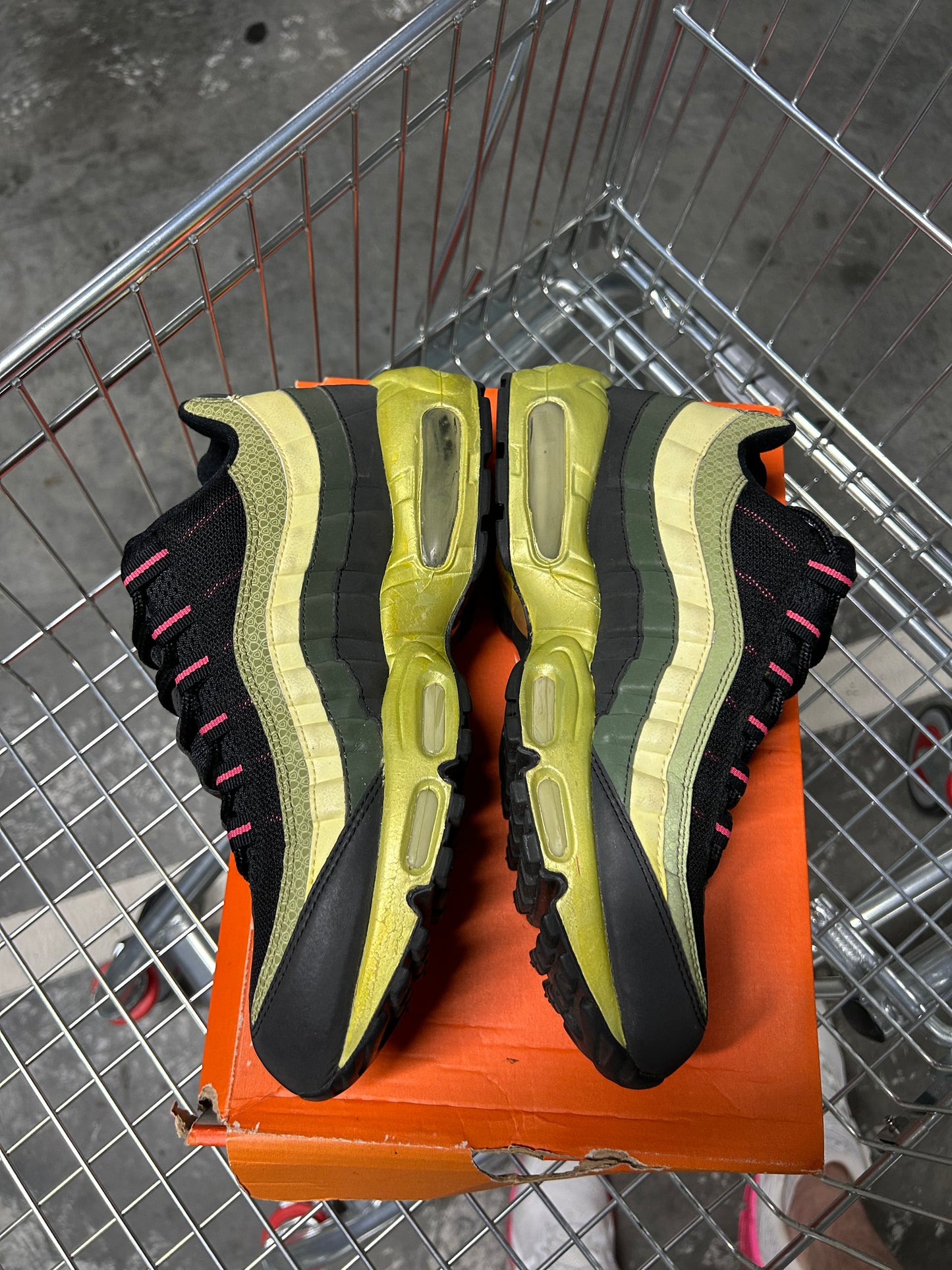 Nike Air Max 95 Premium Black Flamingo Pilgrim (2007) US9 Men’s