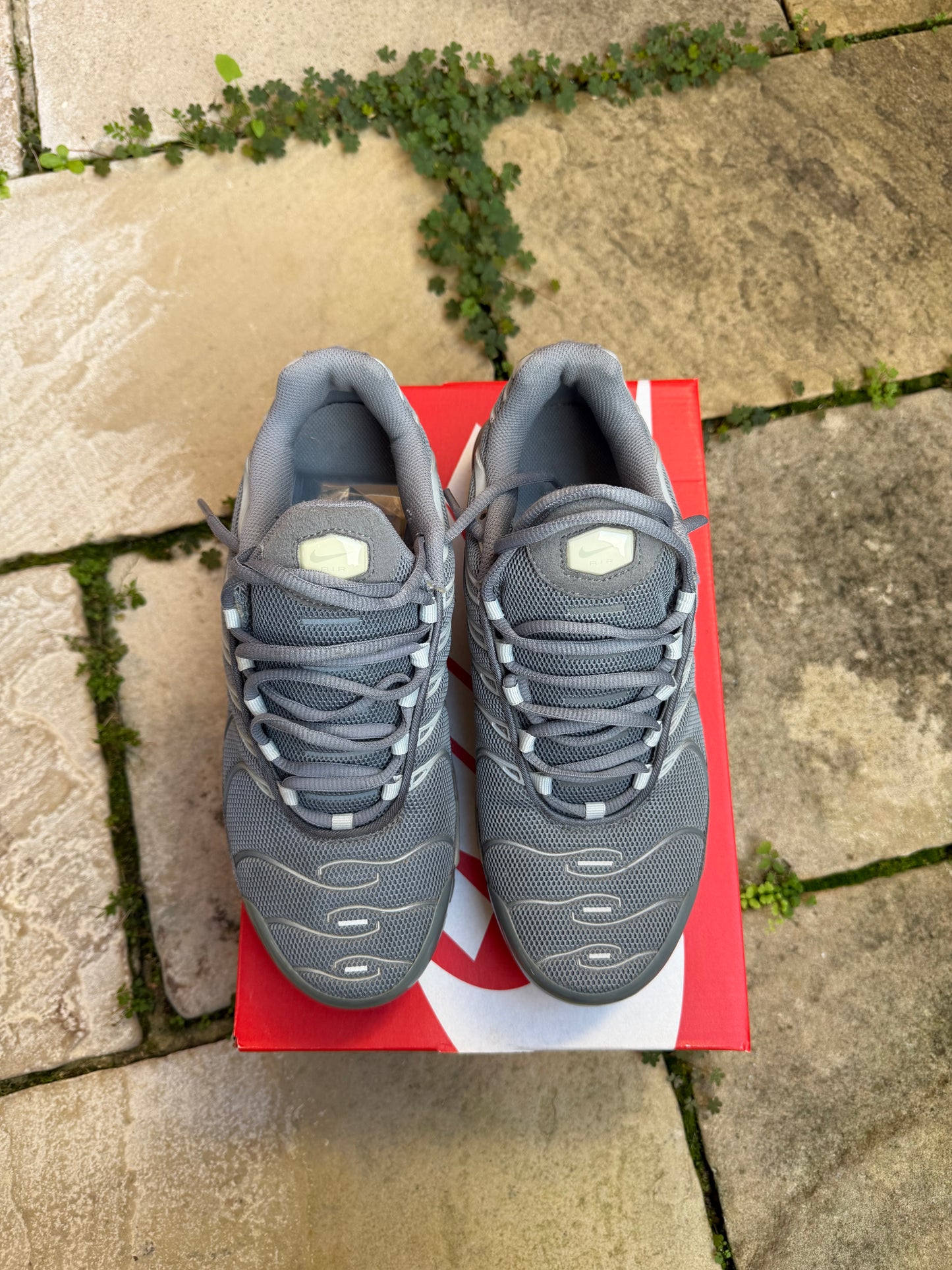 Nike Air Max Plus "Cool Grey" (2015) US9 Men's
