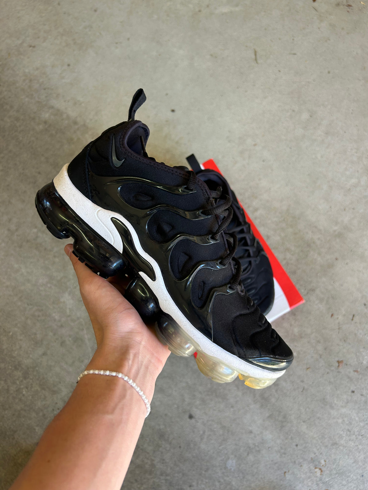 Nike Vapor Max Plus Black/ White US10 Men’s