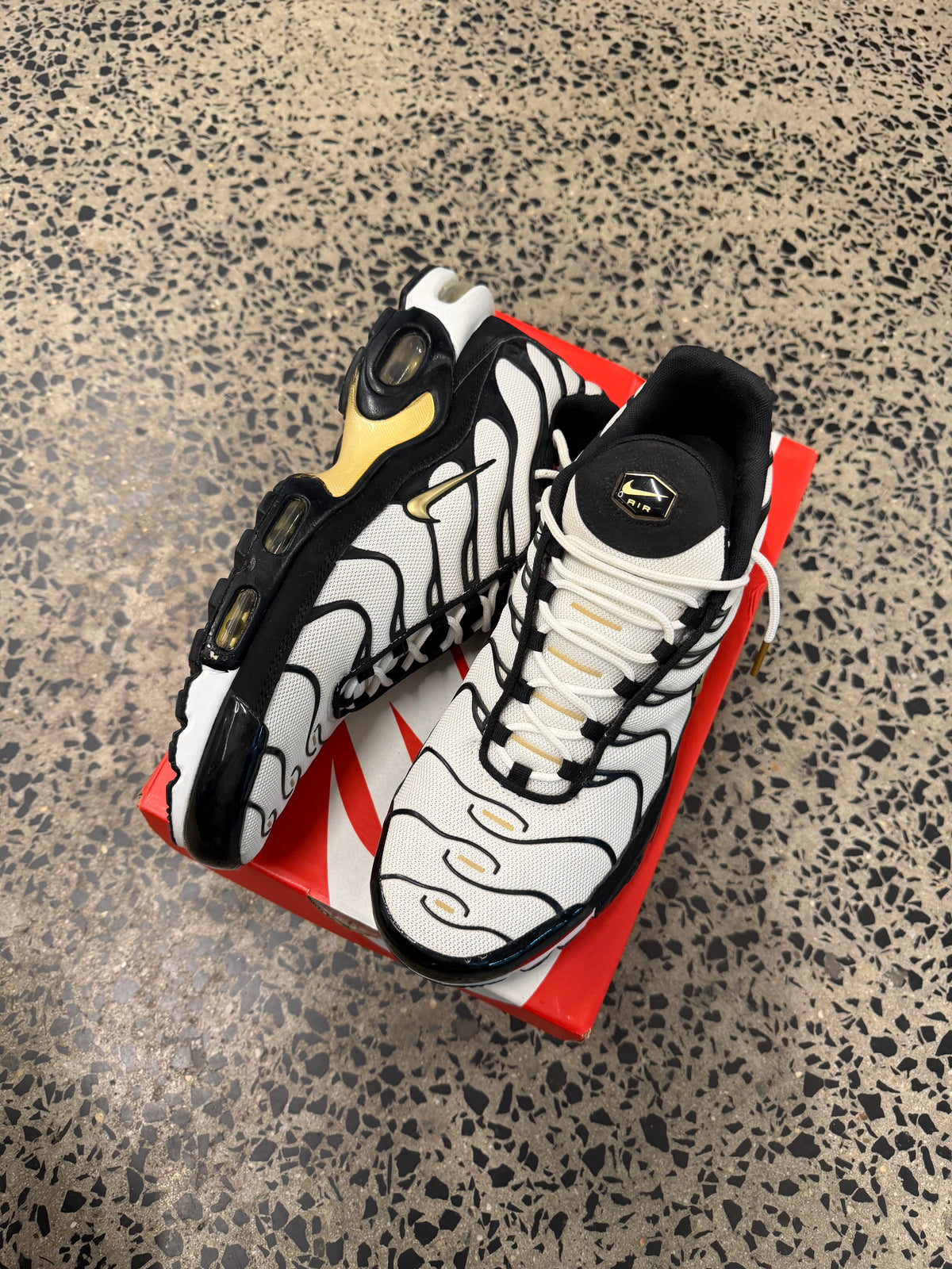 Nike Air Max Plus "White Metallic Gold" US11.5 Men's