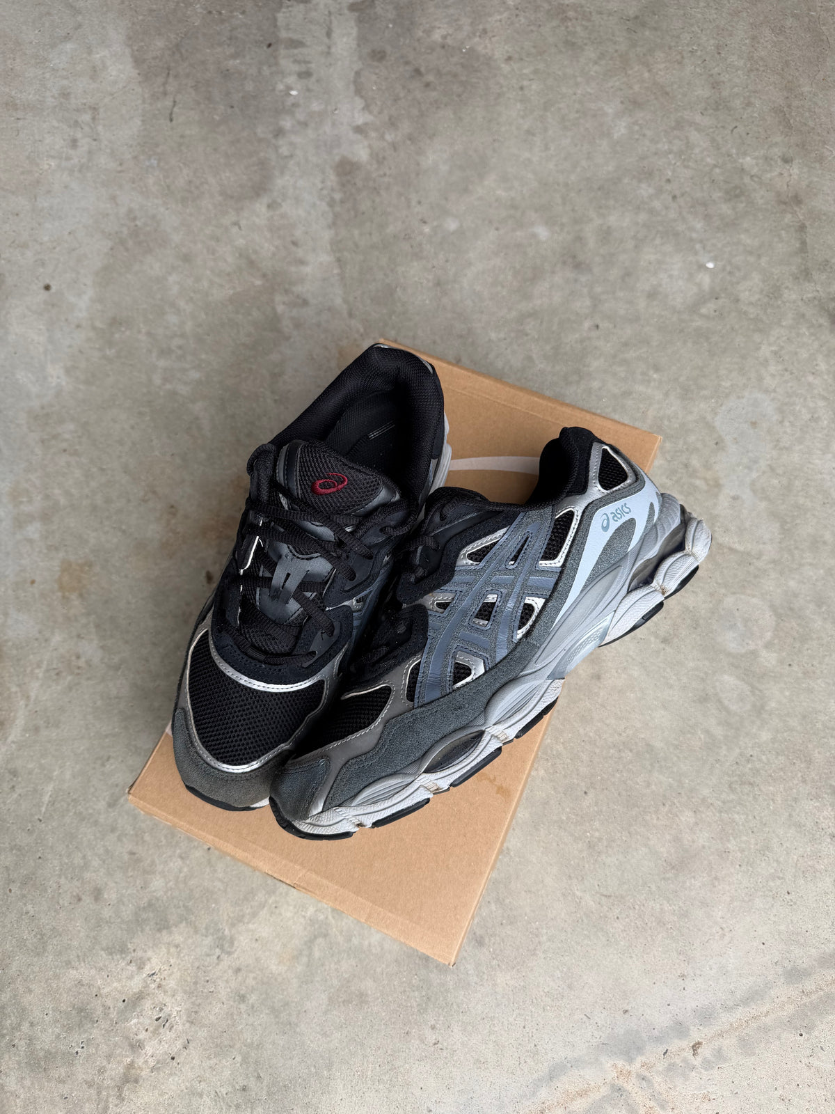 ASICS GEL NYC Black Fjord Grey US9 Men’s