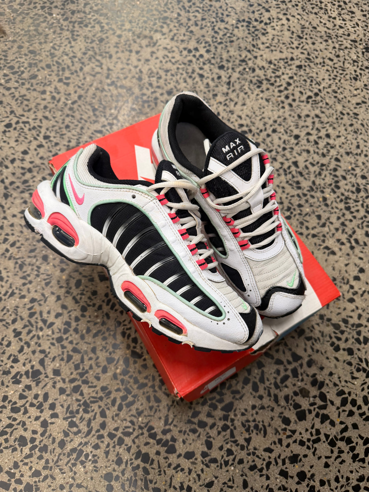 Nike Tailwind 4 "Watermelons" US10 Women's/ 8.5 Men's