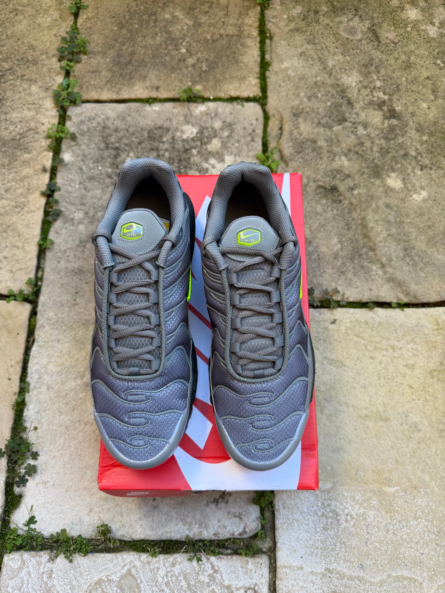 Nike Air Max Plus "Smoke Grey Volt" US8 Men's