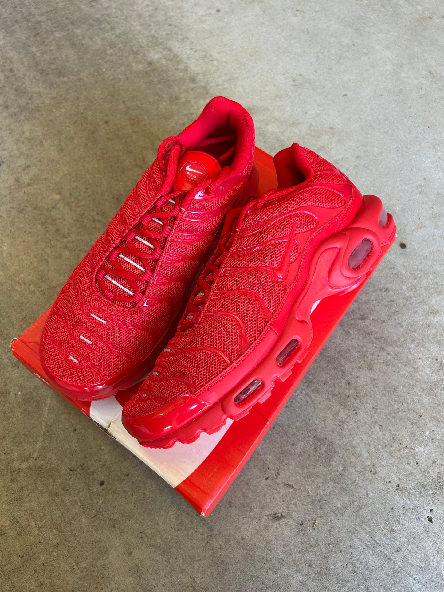 Nike Air Max Plus AU Lava US10.5 Men’s
