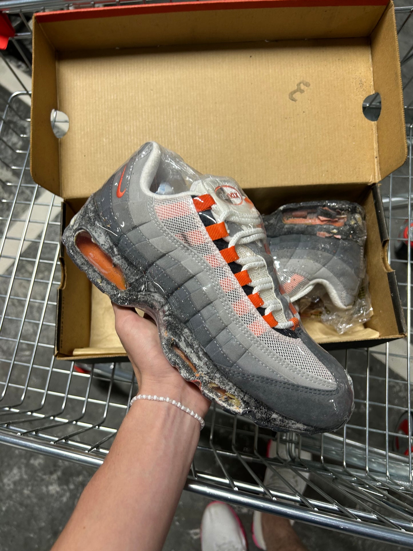 Nike Air Max 95 Black Safety Orange (1997) US9 men’s